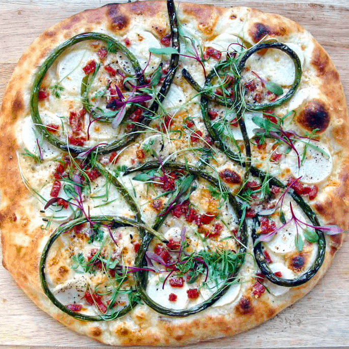 garlic scape pizza