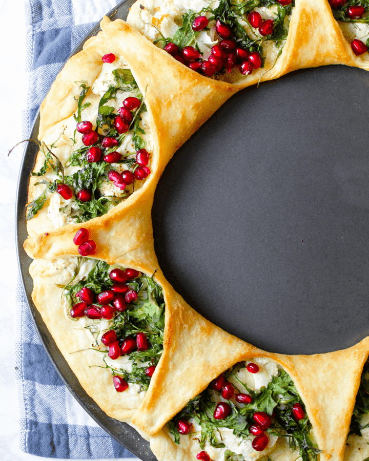 Holiday Pizza Wreath