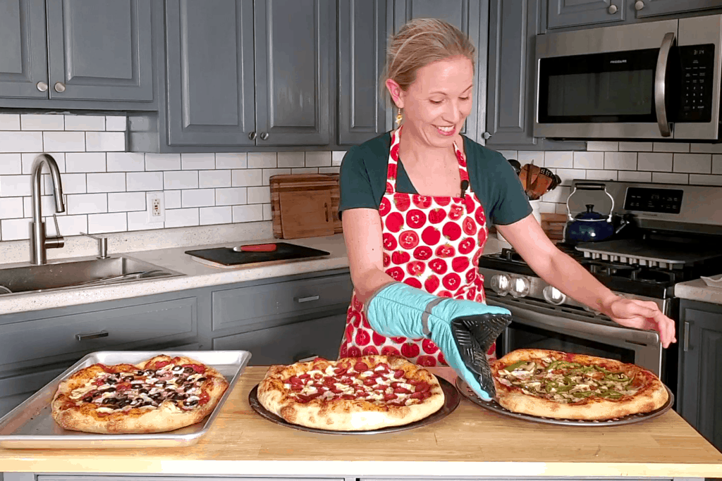 baking pizza on a pizza pan